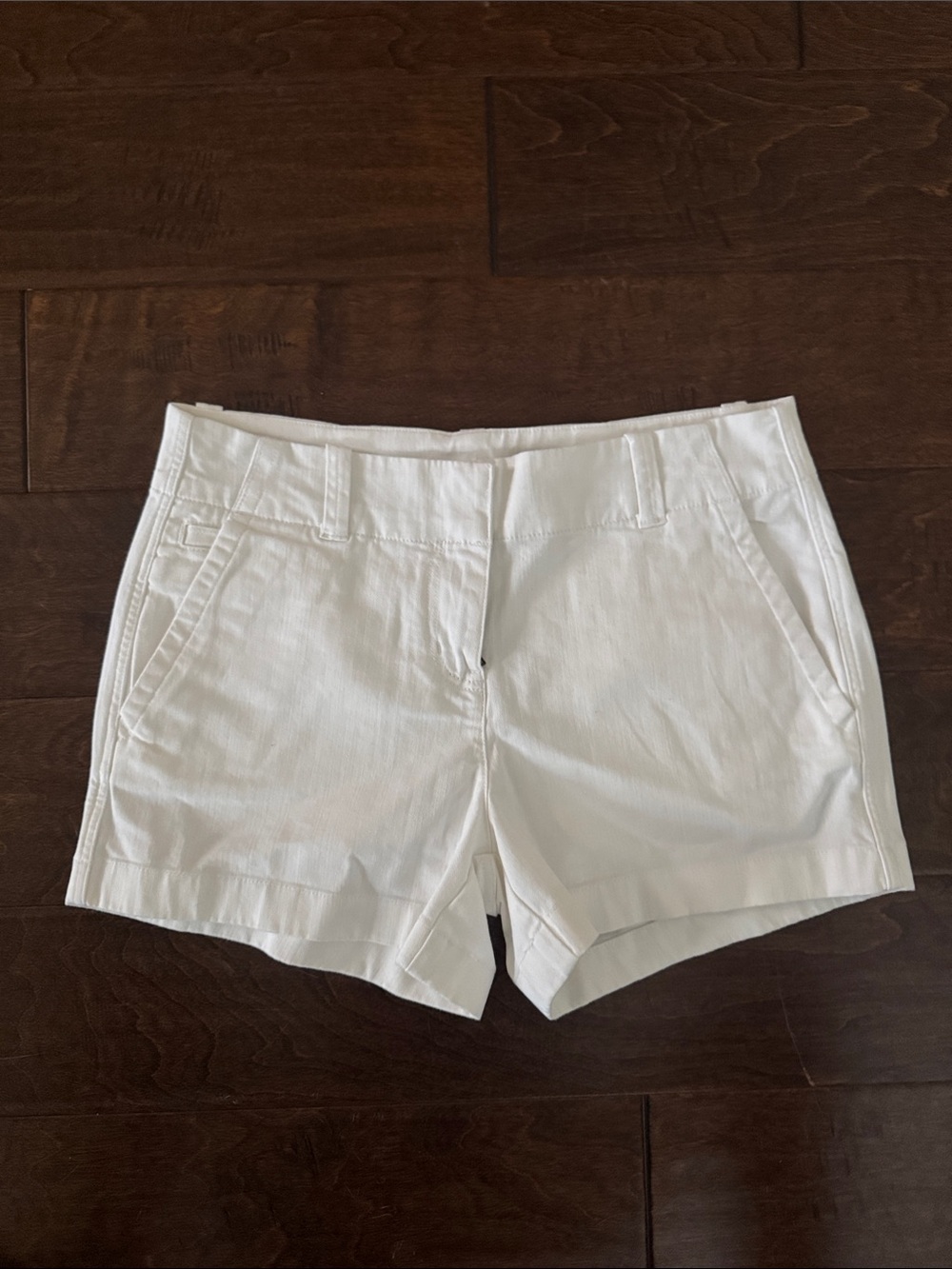 Vineyard Vines White Women's Cotton Chino Bermuda Shorts